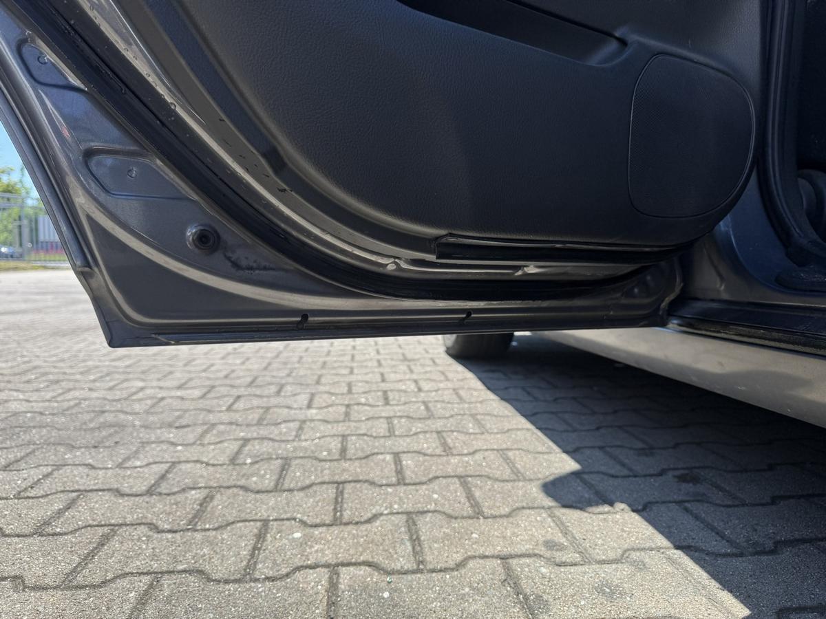 Toyota Avensis T25 original T&uuml;r hinten links 1E5 Gray Perleffekt Kombi Rohbau Bj.2004